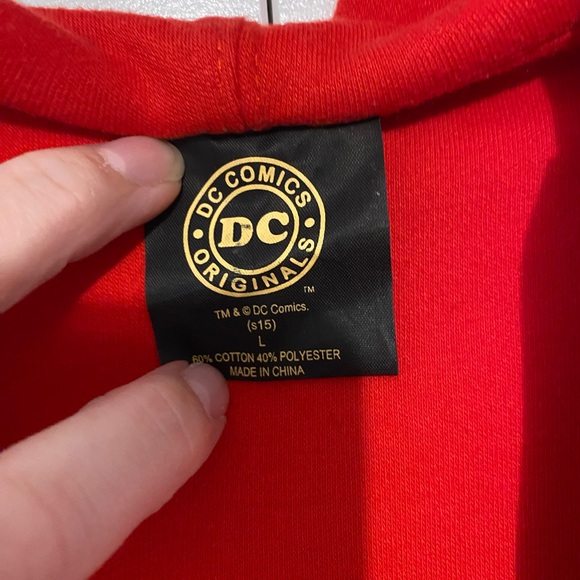 DC Comics Wonder Woman Reversible Zip Up Hoodie - Picture 5 of 5